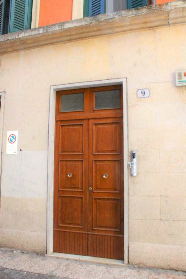 Fiore D'Arancio Luxury City Center Apartment Verona Exteriér fotografie