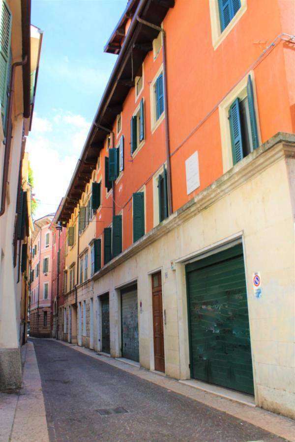 Fiore D'Arancio Luxury City Center Apartment Verona Exteriér fotografie